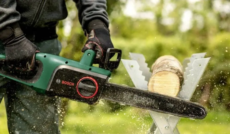 Электрическая цепная пила Bosch UniversalChain 35 - 3