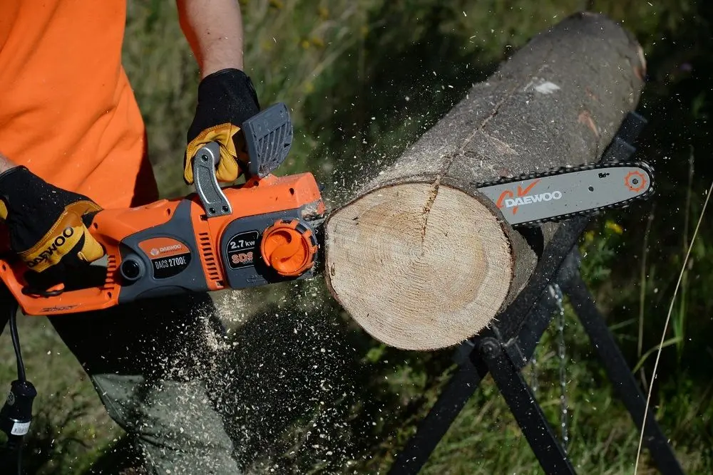 Электрическая цепная пила Daewoo DACS 2700E - 2