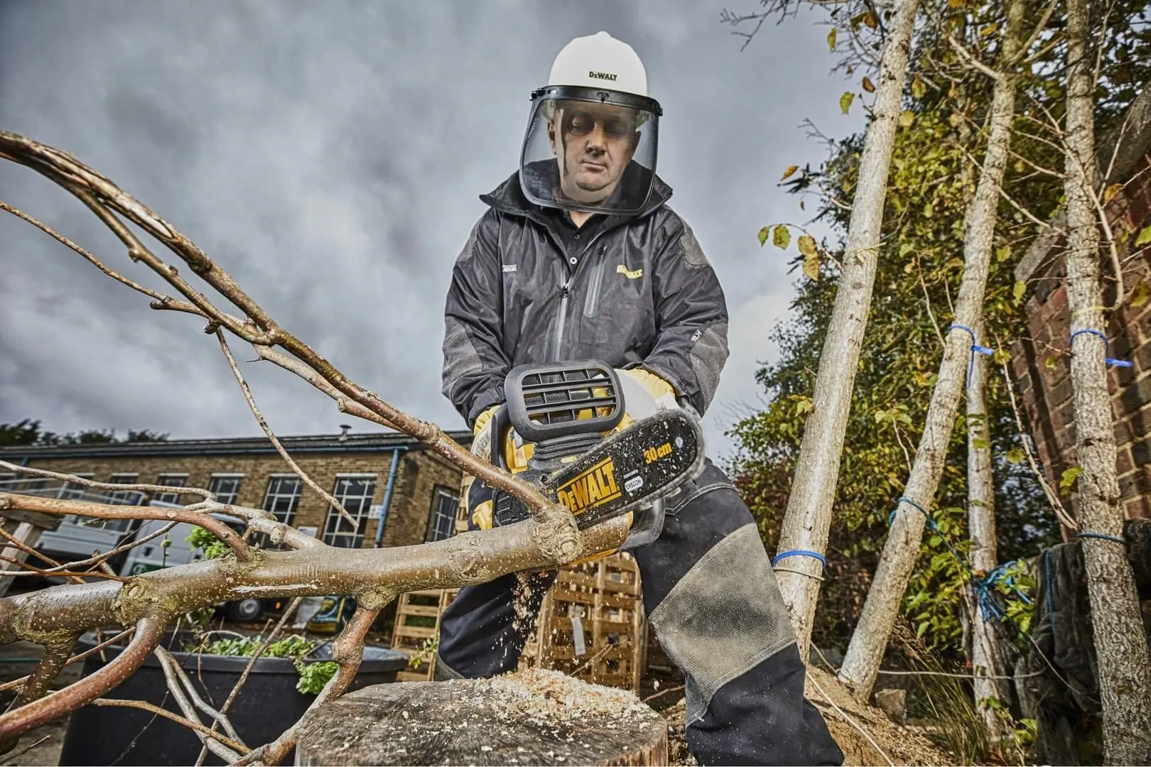 Аккумуляторная цепная пила Dewalt DCM565N-XJ Solo - 4