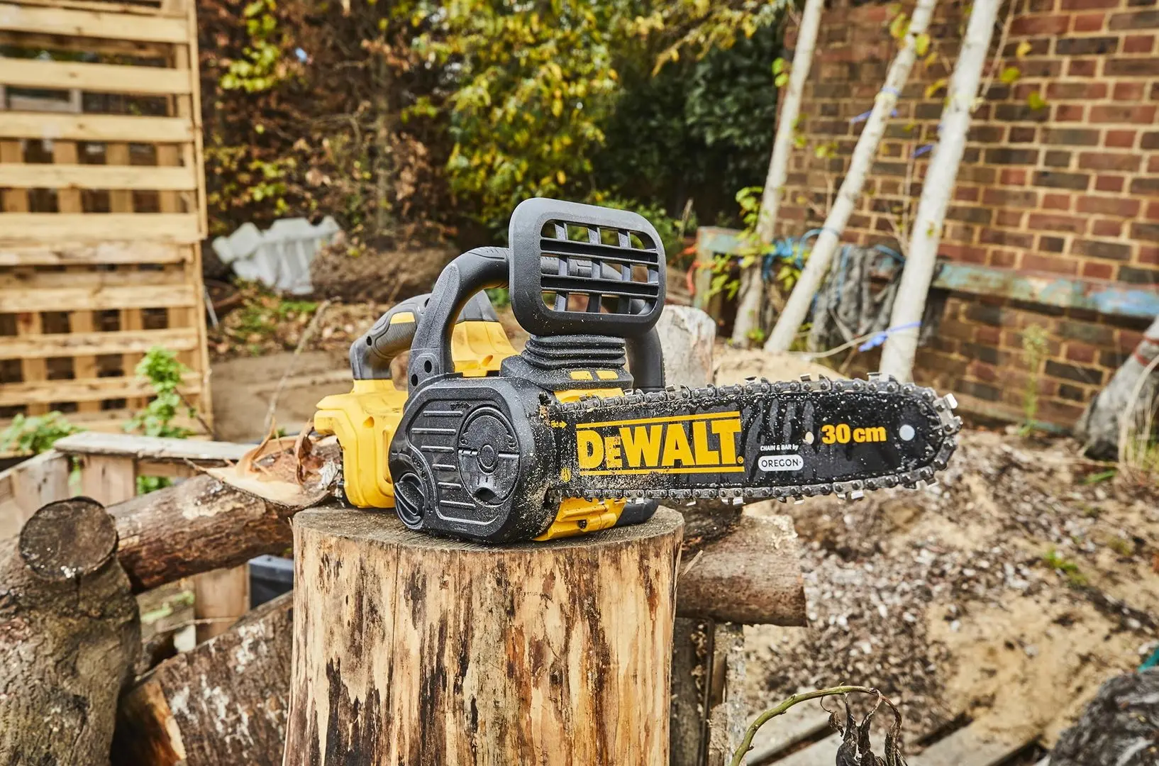 Аккумуляторная цепная пила Dewalt DCM565P1-QW Solo - 4