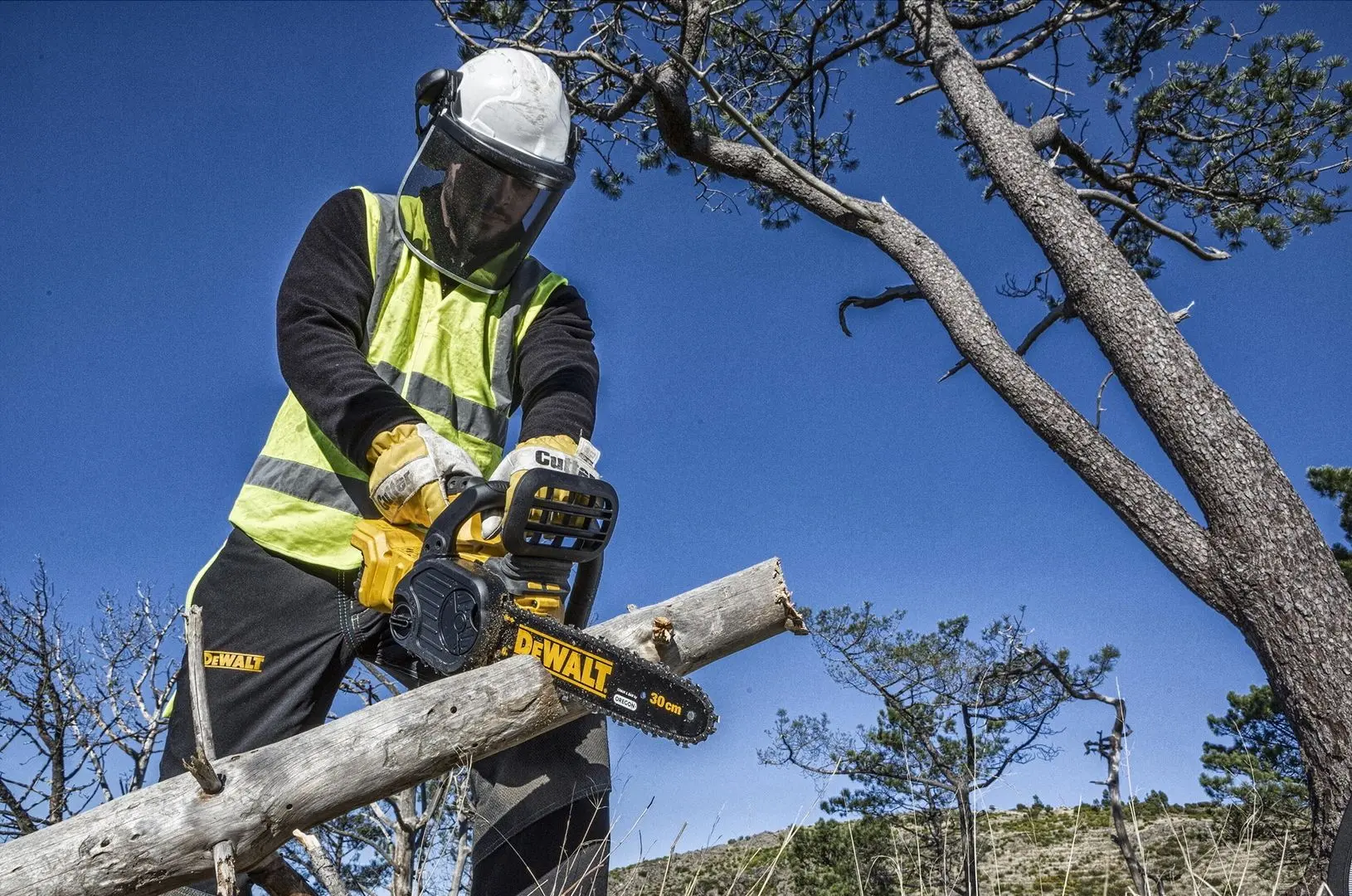 Аккумуляторная цепная пила Dewalt DCM565P1-QW Solo - 5