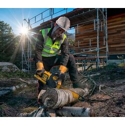 Аккумуляторная цепная пила Dewalt DCM575X1 Thumb