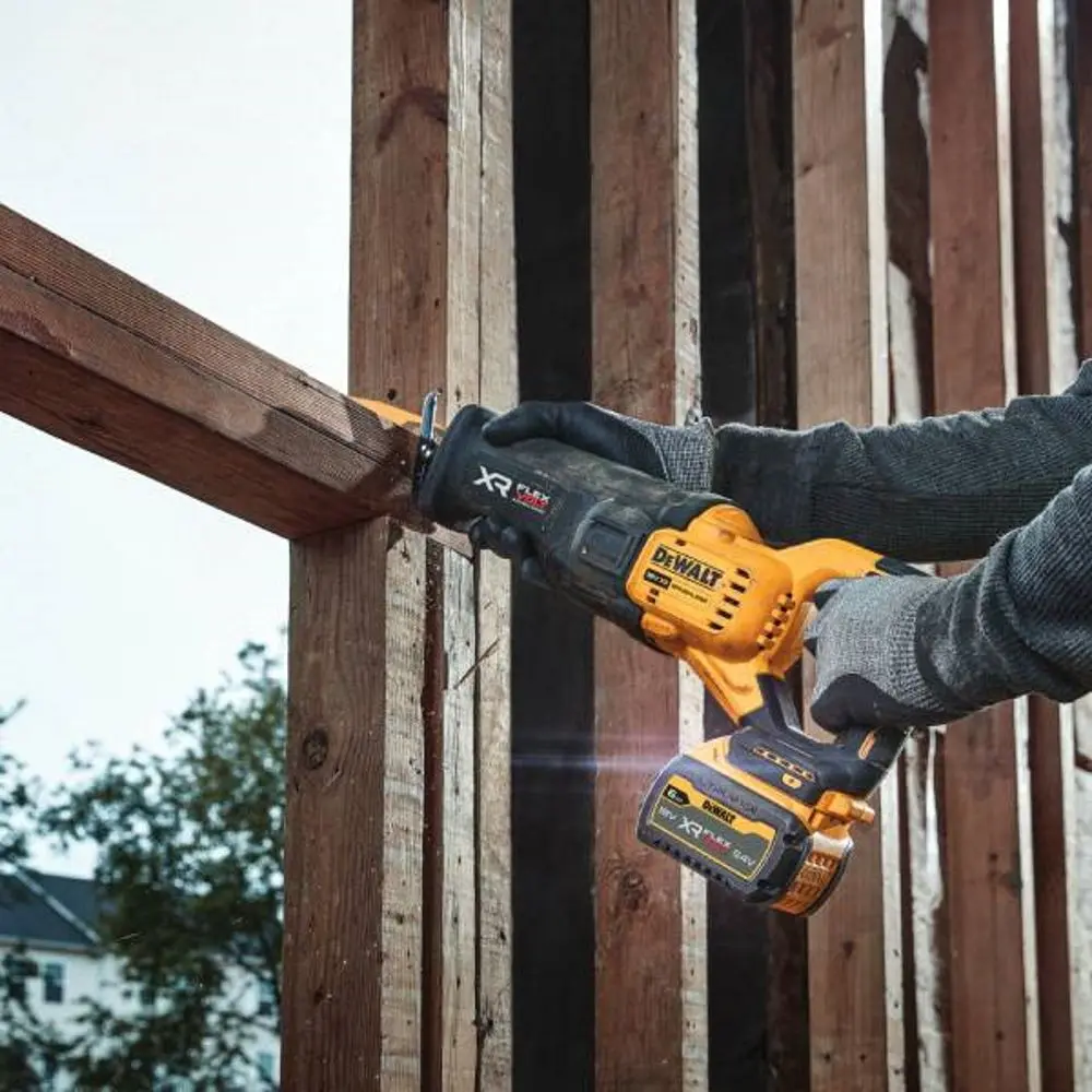 Пила Dewalt DCS386T1-QW - 3