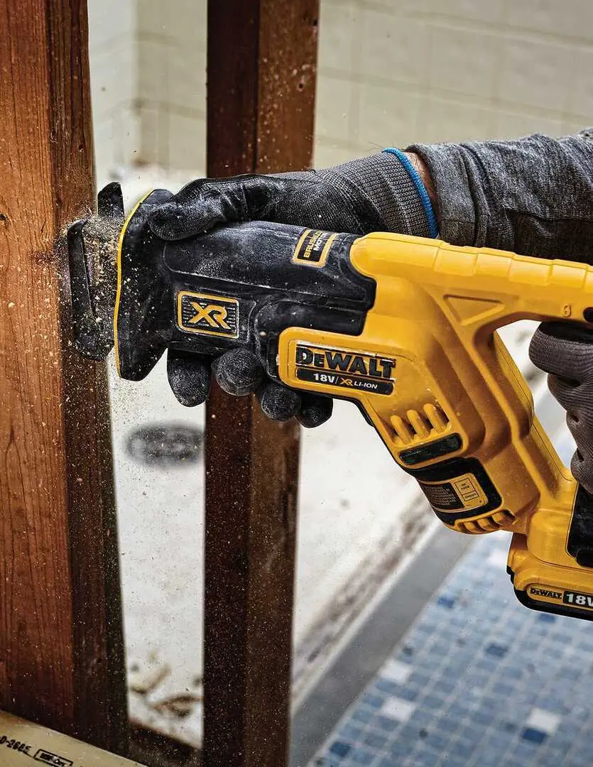 Сабельная пила Dewalt DCS367P2 - 6