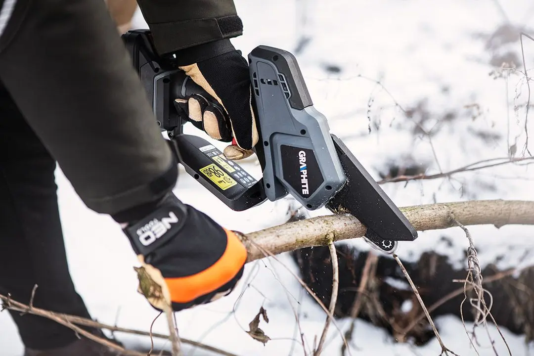 Аккумуляторная мини-пила Graphite 58GE116 Solo