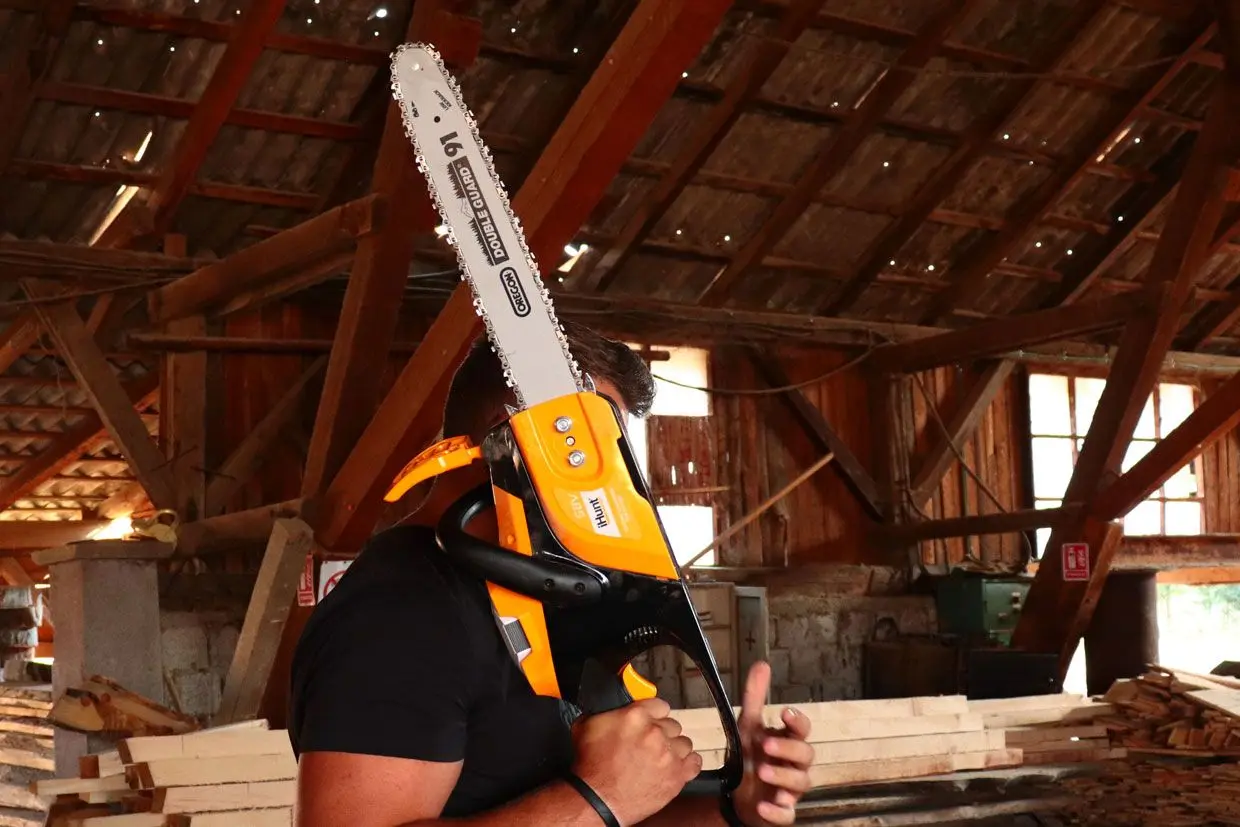 Пила цепная аккумуляторная iHunt Strong Chainsaw 58V Power Solo - 12