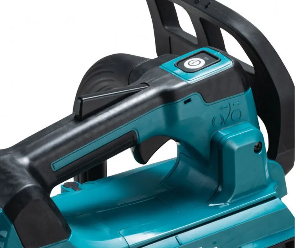 Аккумуляторная цепная пила Makita UC011GZ