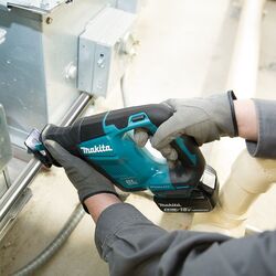 Аккумуляторная сабельная пила Makita DJR188Z Solo Thumb