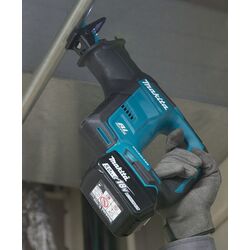 Аккумуляторная сабельная пила Makita DJR188Z Solo Thumb