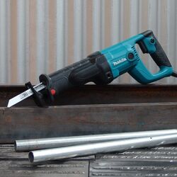 Сабельная пила Makita JR3060T Thumb
