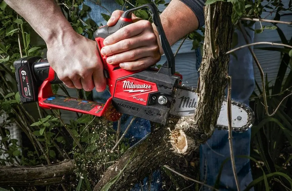 Ferestrau cu acumulator Milwaukee M12 Fuel FHS-0 Solo