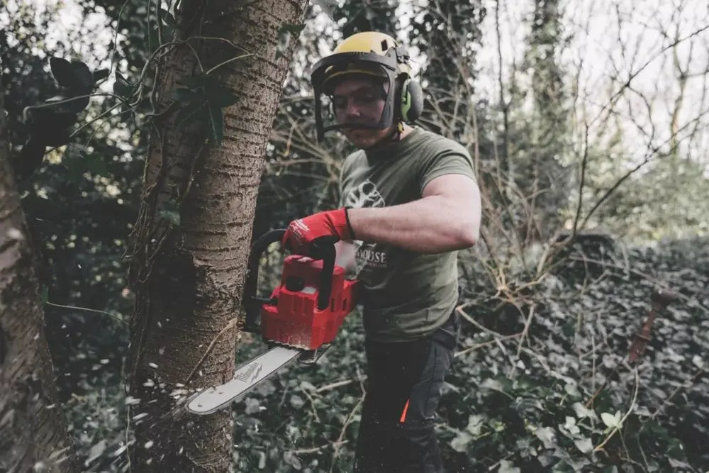 Аккумуляторная цепная пила Milwaukee M18 FUEL FCHS35-0 Solo - 3