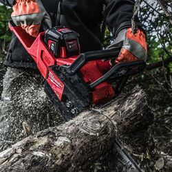 Аккумуляторная цепная пила Milwaukee M18 FUEL FCHS35-0 Solo Thumb