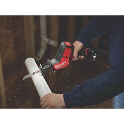 Ferestrau cu sabie cu acumulator Milwaukee M12 Fuel CHZ-0 Solo Thumb