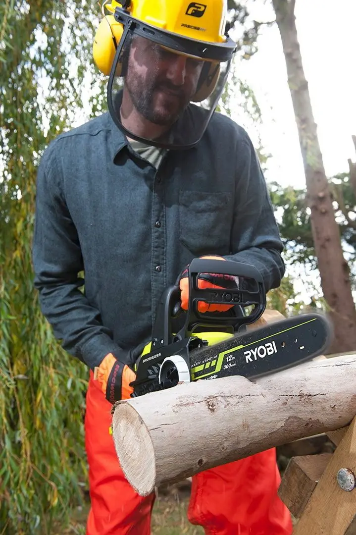 Пила цепная аккумуляторная Ryobi OCS1830 - 3