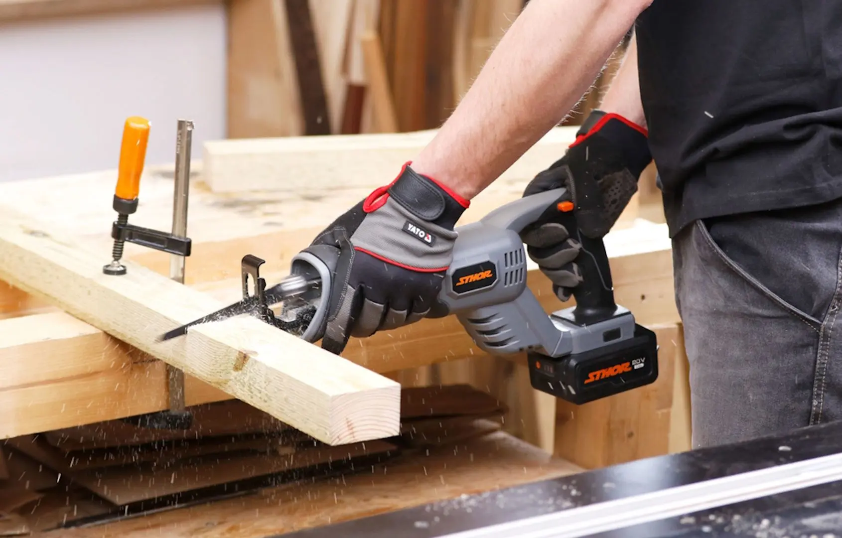 Fierastrau cu sabie cu acumulator Sthor 78138