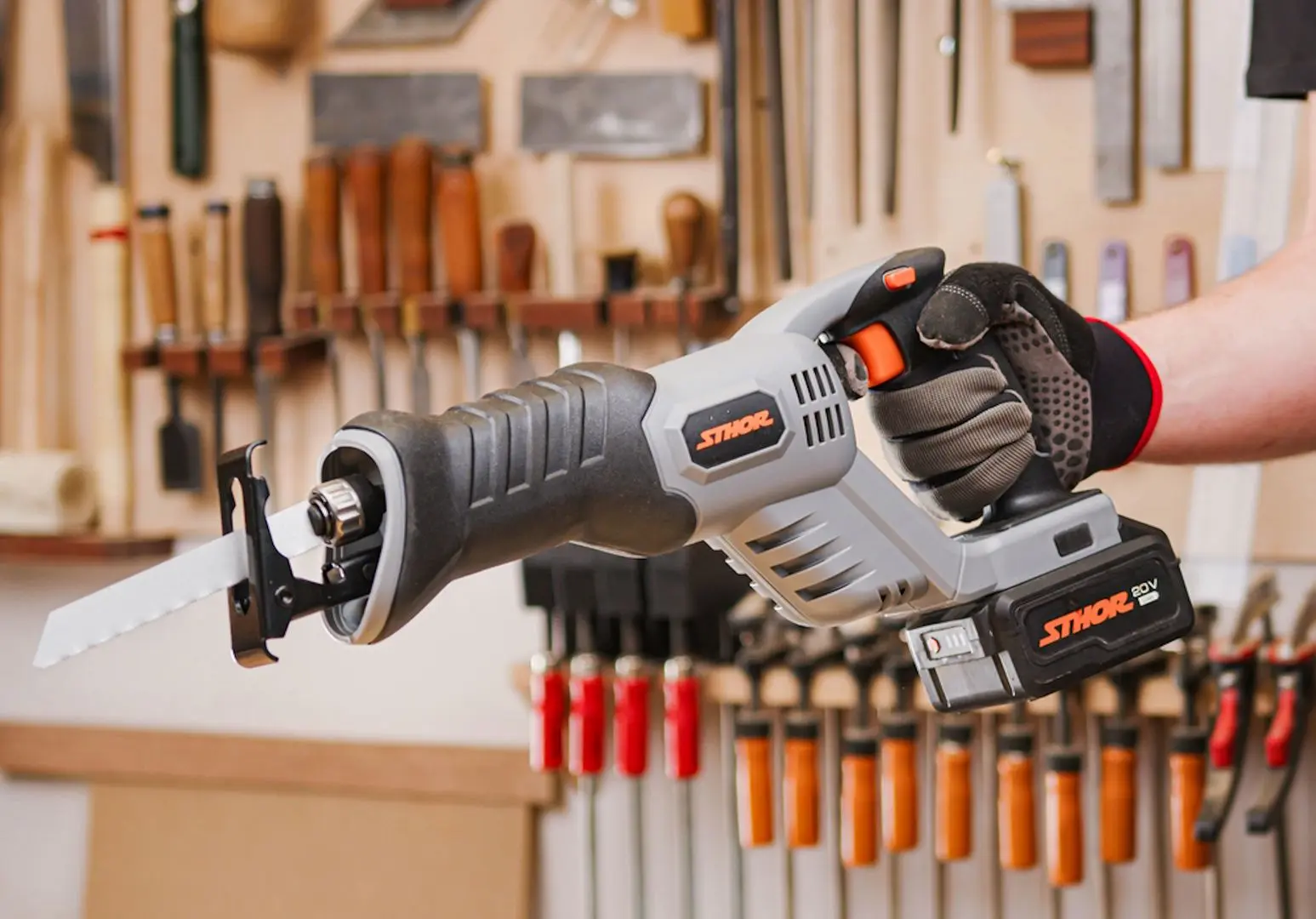 Fierastrau cu sabie cu acumulator Sthor 78138