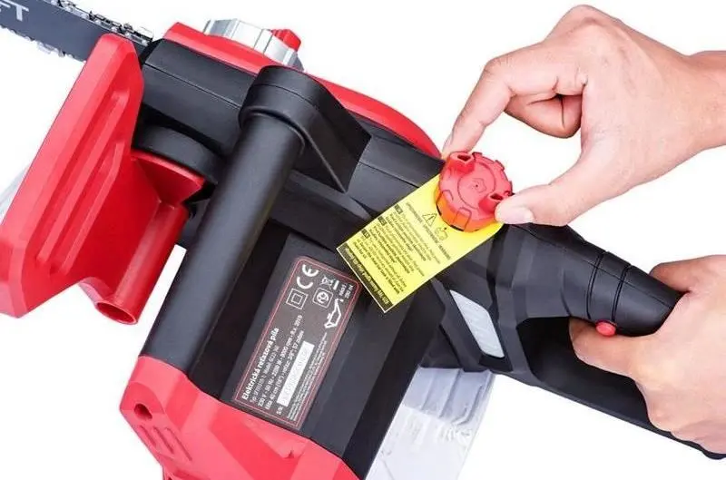 Fierastrau electric cu lant Worcraft 114020