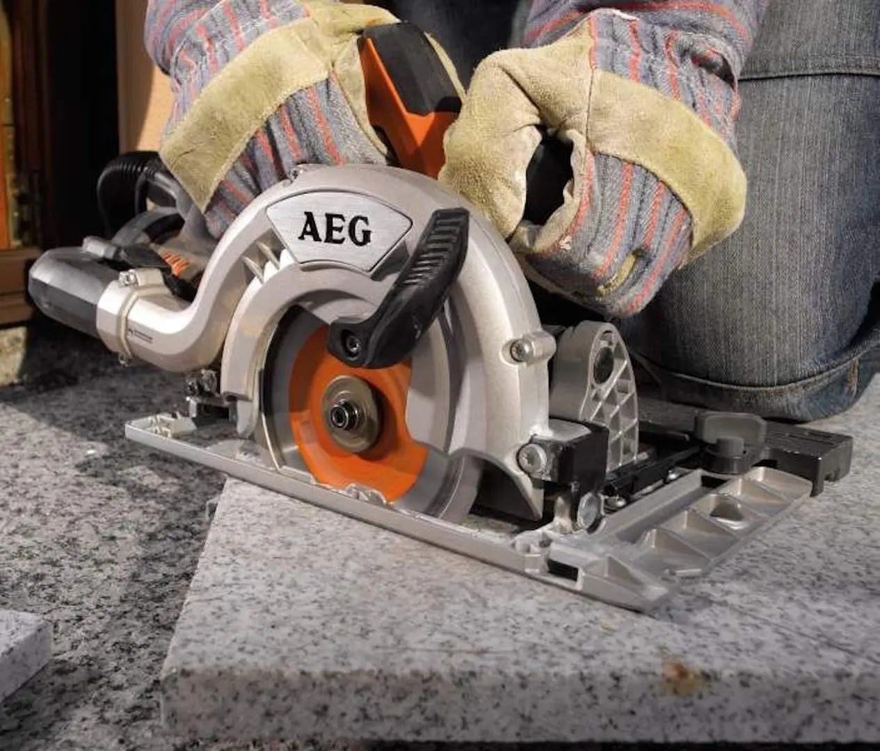 Пила циркулярная AEG MBS30 Turbo - 2