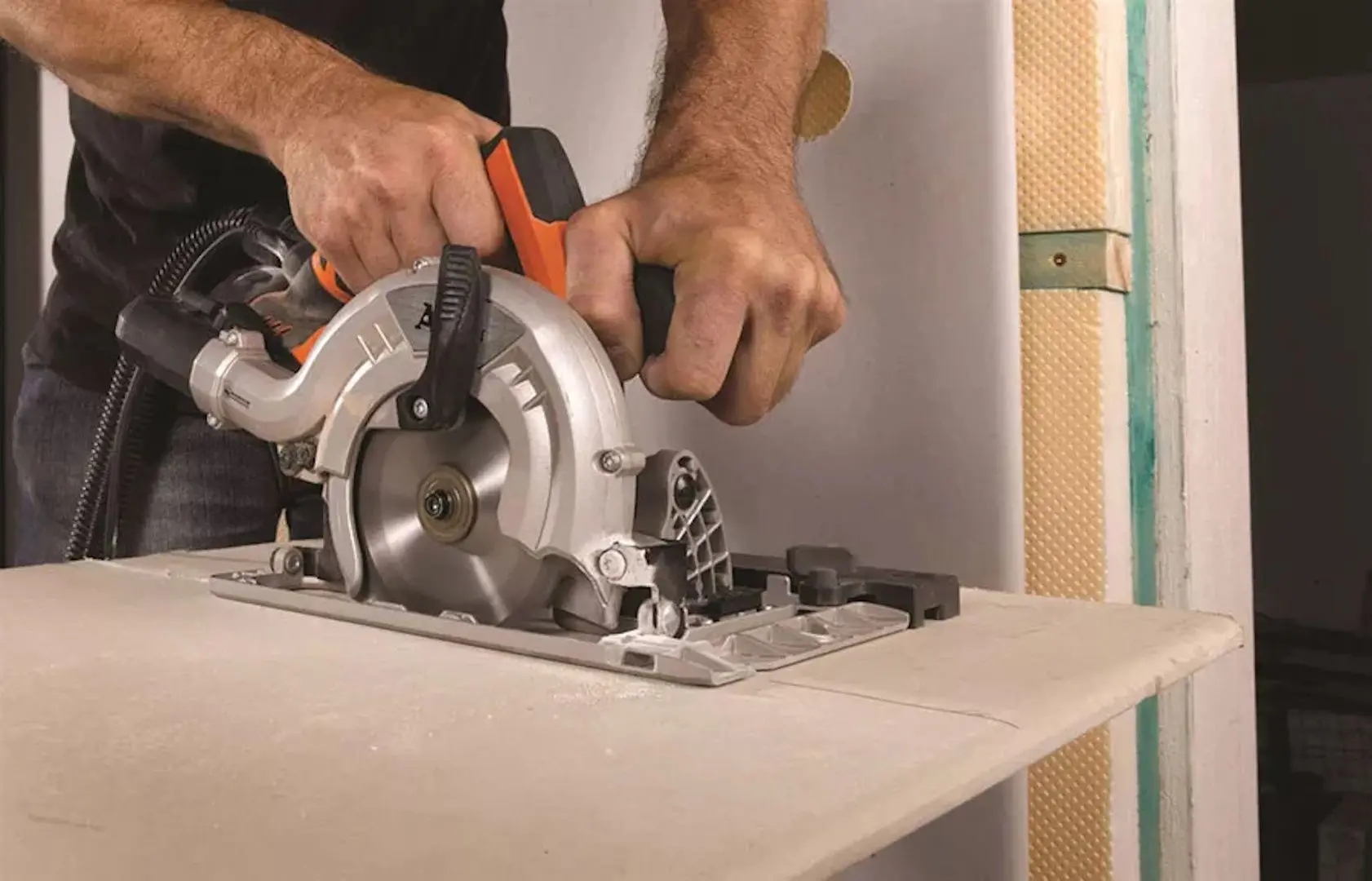 Пила циркулярная AEG MBS30 Turbo - 4