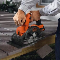 Аккумуляторная дисковая пила Black+Decker BDCCS18N-QW (Black/Orange) Thumb