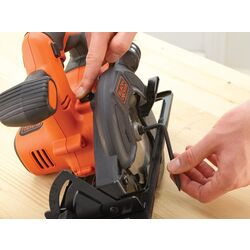 Аккумуляторная дисковая пила Black+Decker BDCCS18N-QW (Black/Orange) Thumb
