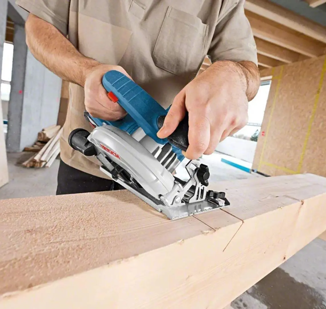 Пила циркулярная Bosch Professional GKS 140