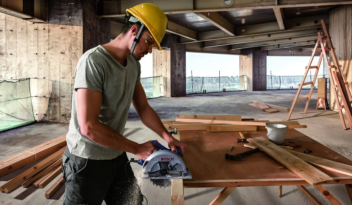 Пила циркулярная Bosch Professional GKS 140