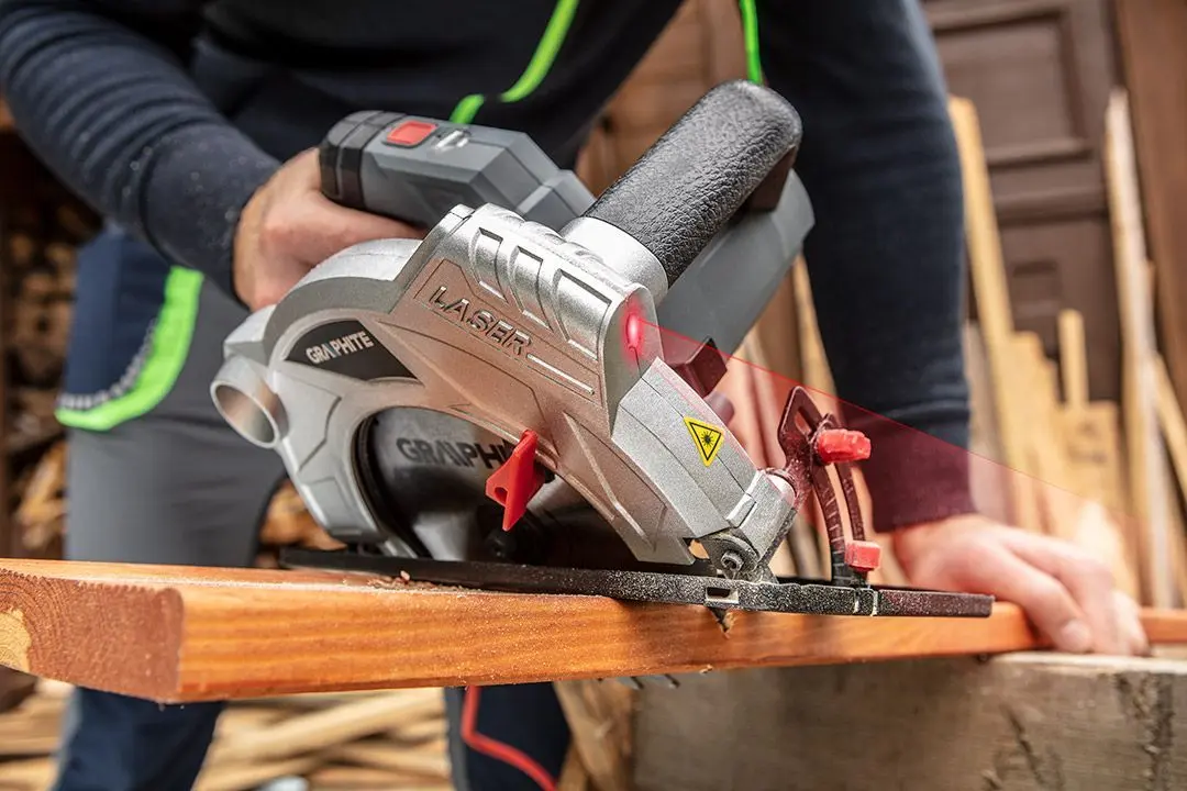 Пила циркулярная Graphite 58G493