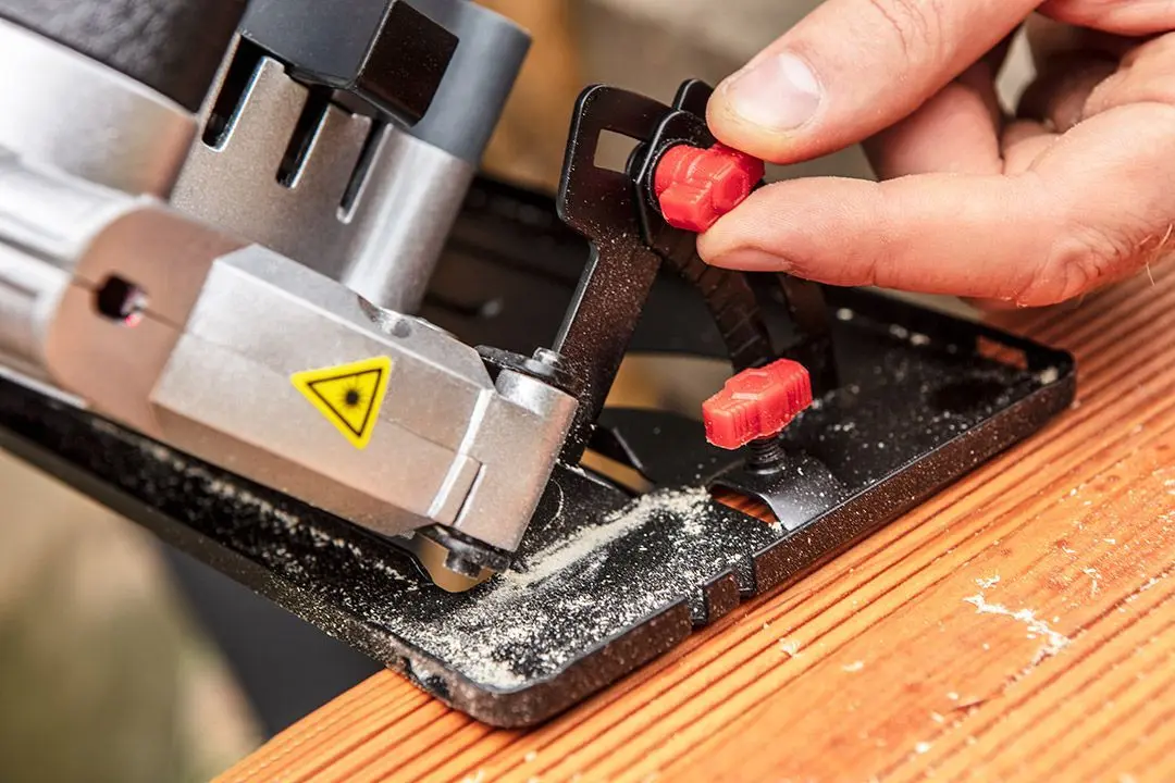 Пила циркулярная Graphite 58G493