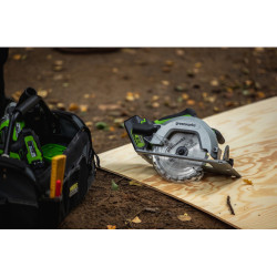 Аккумуляторная дисковая пила Greenworks G24CS Thumb