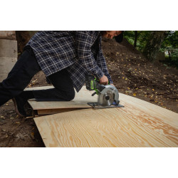 Аккумуляторная дисковая пила Greenworks G24CS Thumb