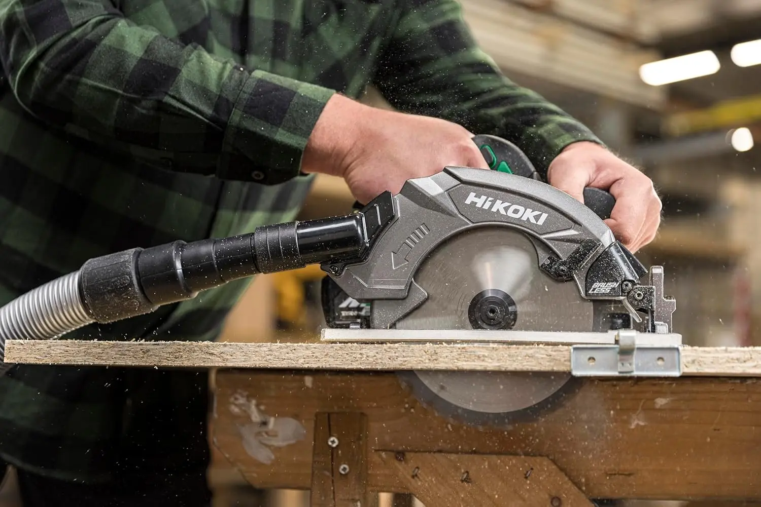 Ferastrau circular cu acumulator Hikoki C1807DAWRZ