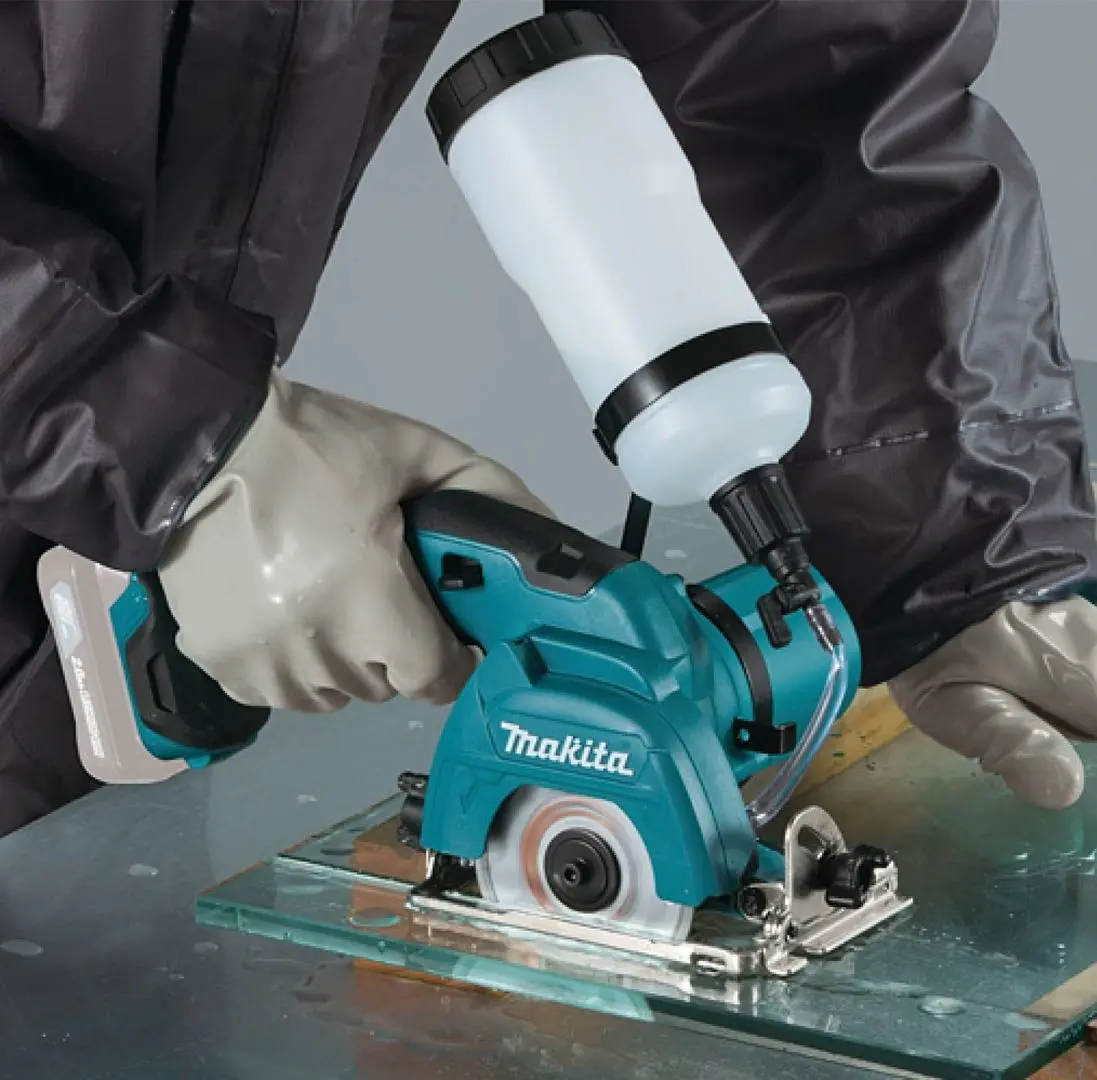 Fierastrau circular cu acumulator Makita CC301DZ Solo