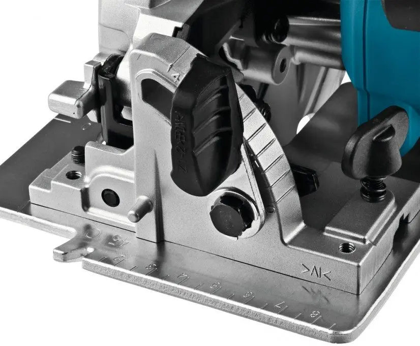 Fierastrau circular cu acumulator Makita DHS660Z