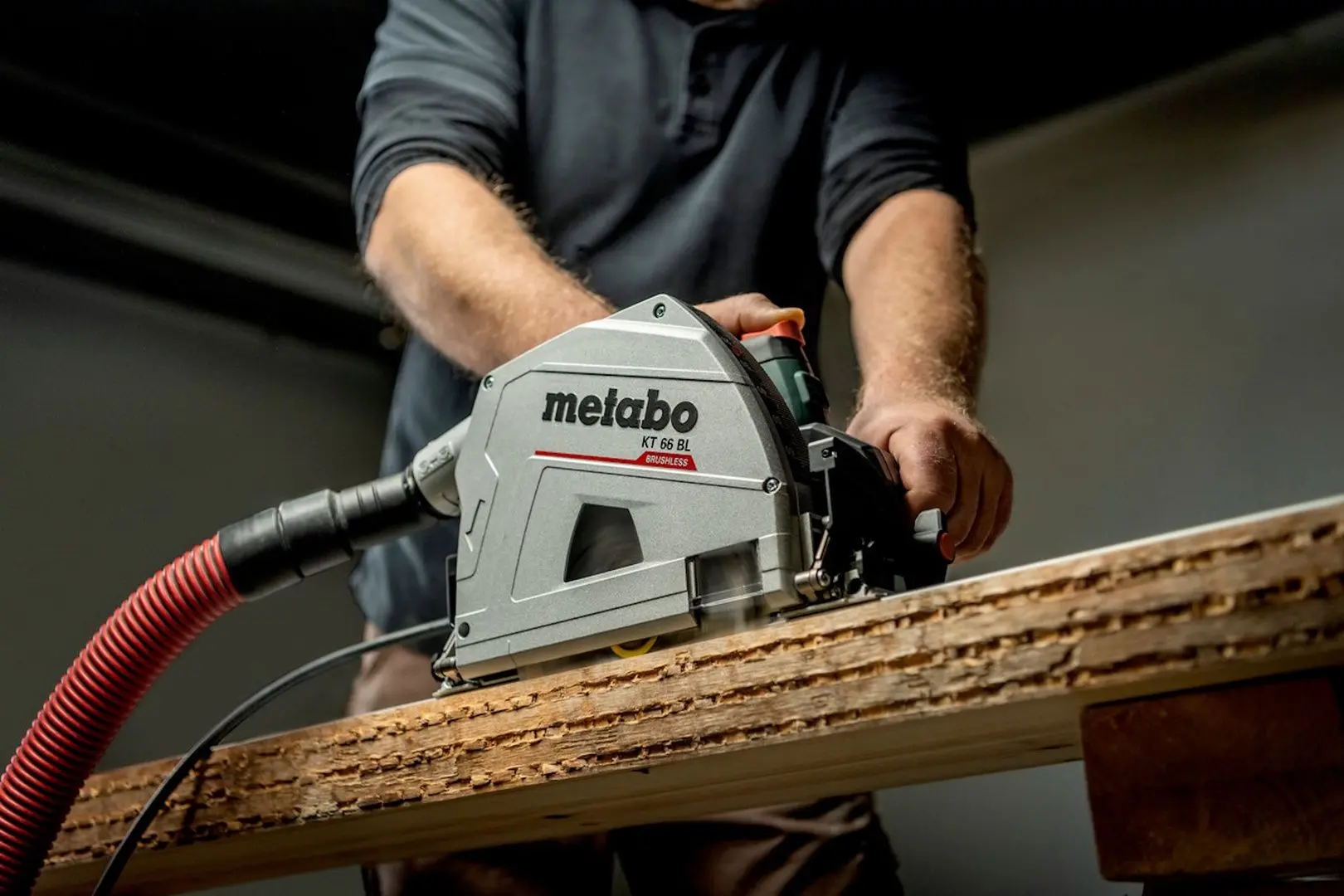 Пила циркулярная Metabo KT 66 BL