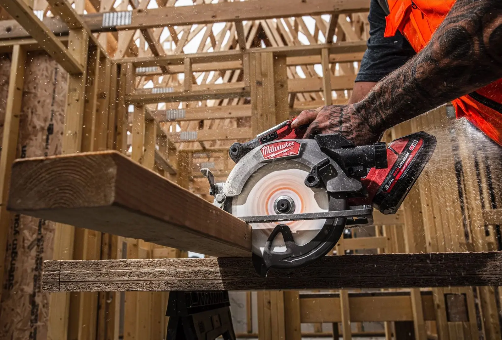 Пила циркулярная Milwaukee M18 FCS552