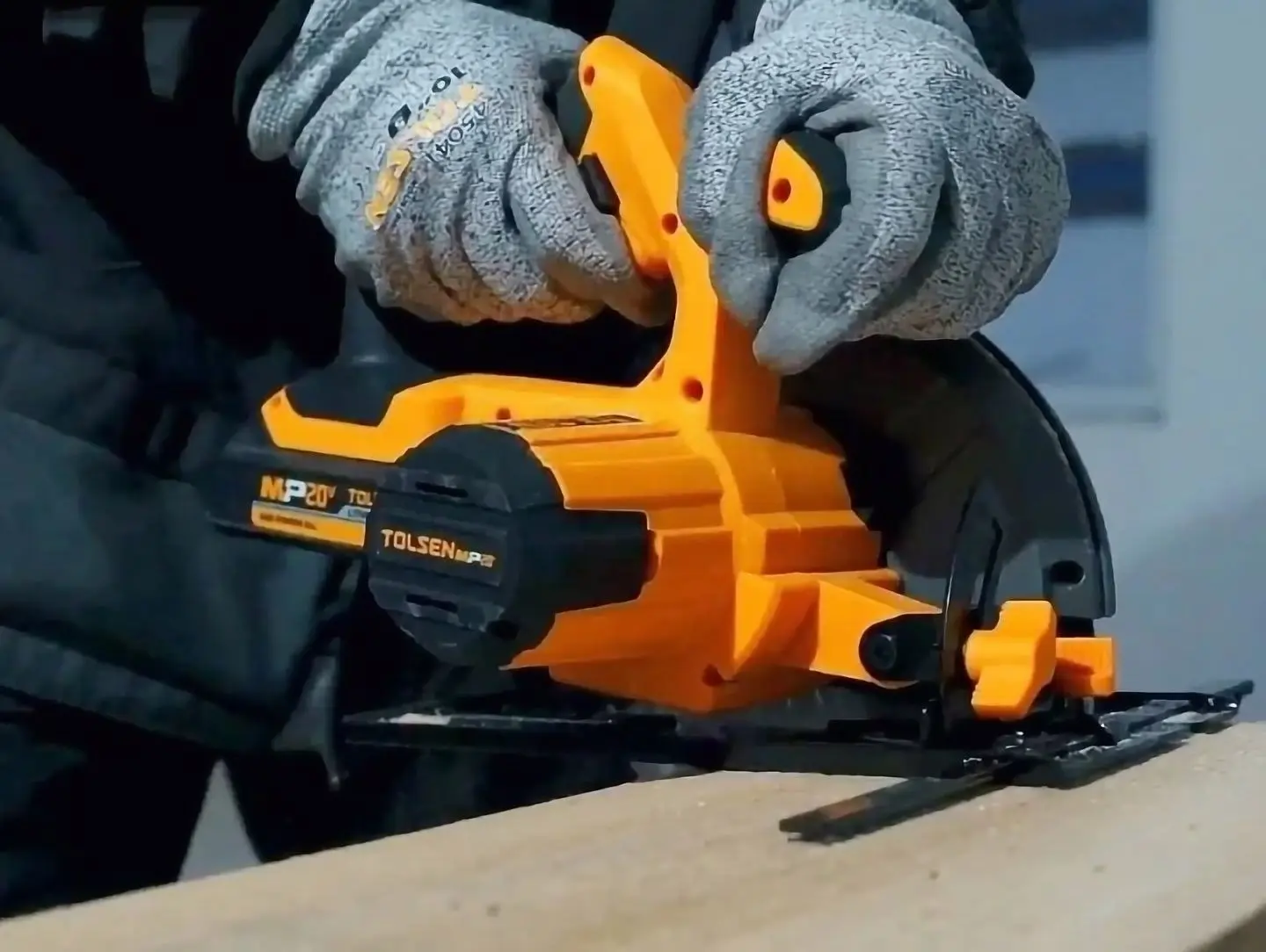 Ferestrau circular cu acumulator Tolsen 87225 Solo