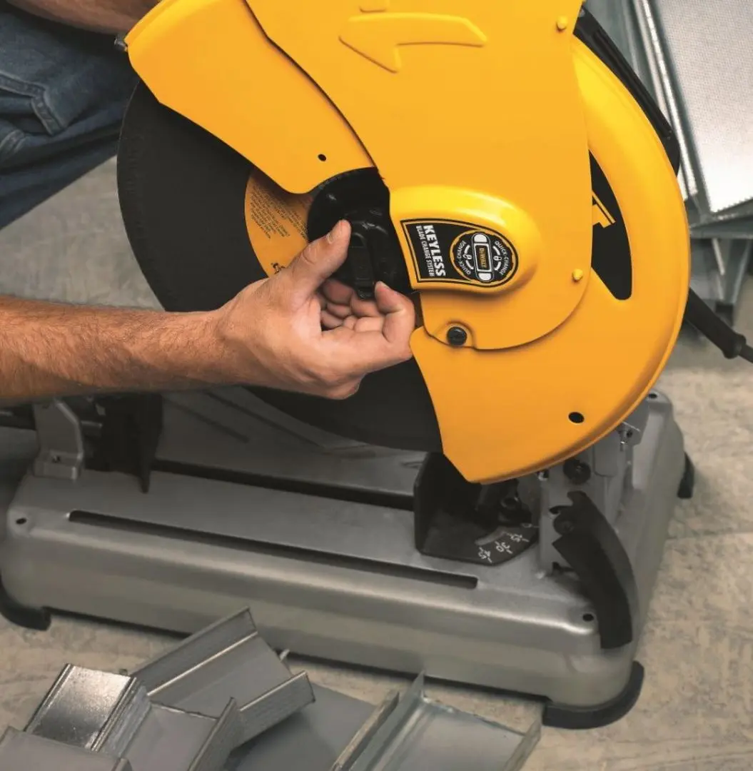 Ferastrau de montaj Dewalt D28715-QS