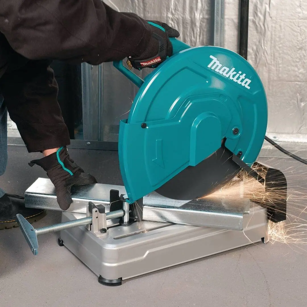 Ferastrau pentru metal Makita LW1400