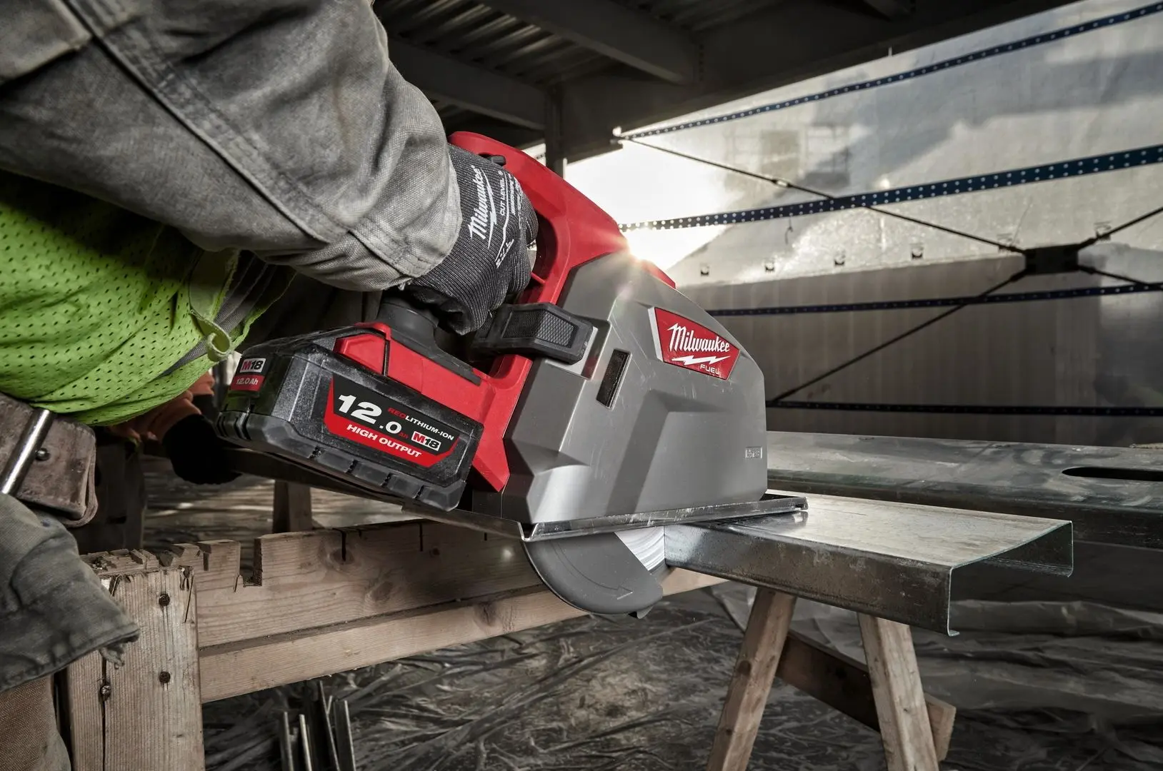 Fierastrau pentru metale cu acumulator Milwaukee M18 Fuel FMCS66-121C - 9