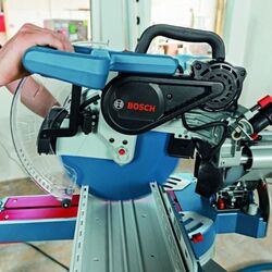 Пила торцовочная Professional Bosch GCM 12 SDE (Blue) Thumb
