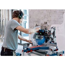 Пила торцовочная Bosch Professional GCM 18V-305 GDC (Blue) Thumb