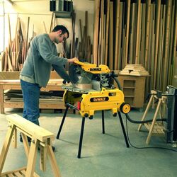 Комбинированная торцовочная пила Dewalt D27107-QS Thumb