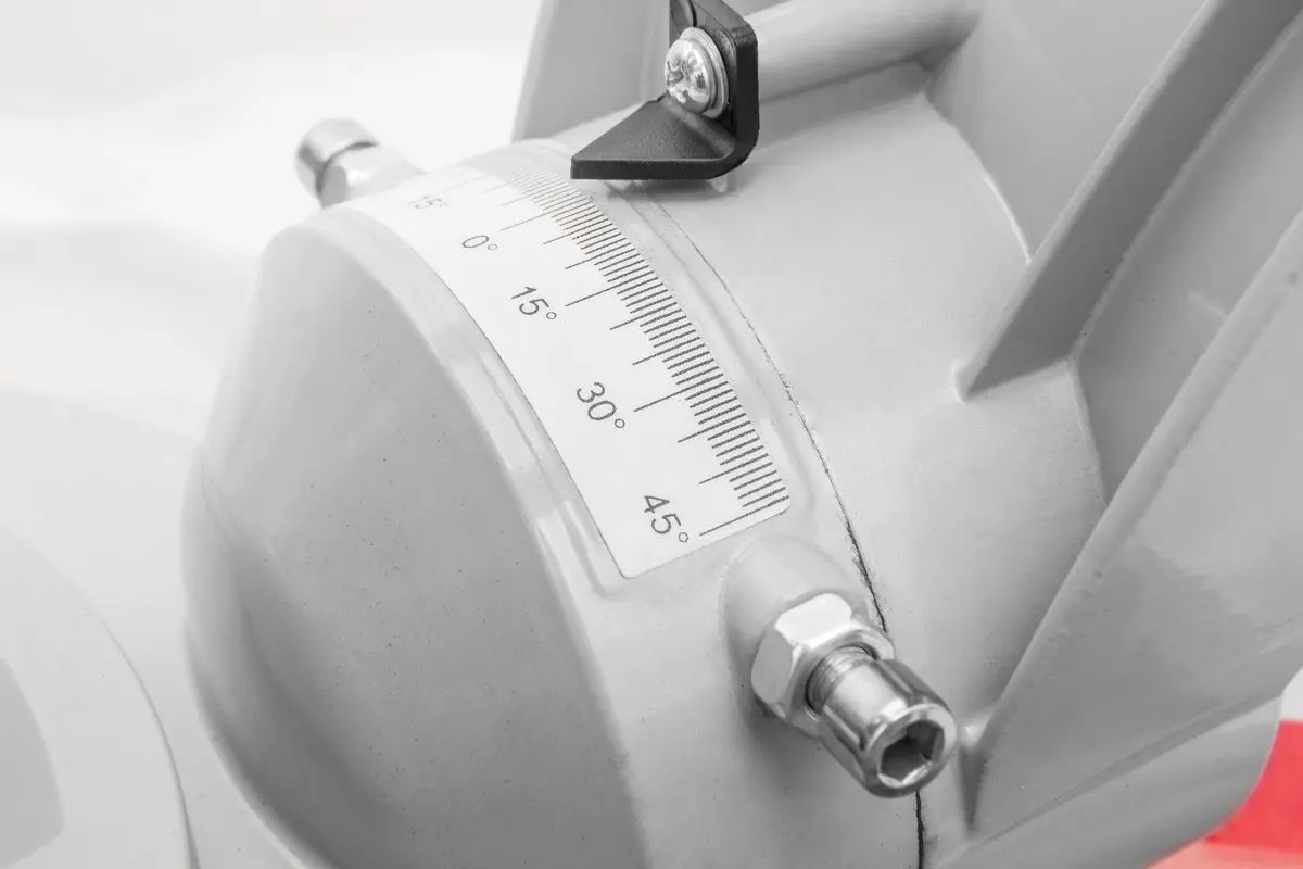 Торцовочная пила Holzmann KAP305ECO 230V