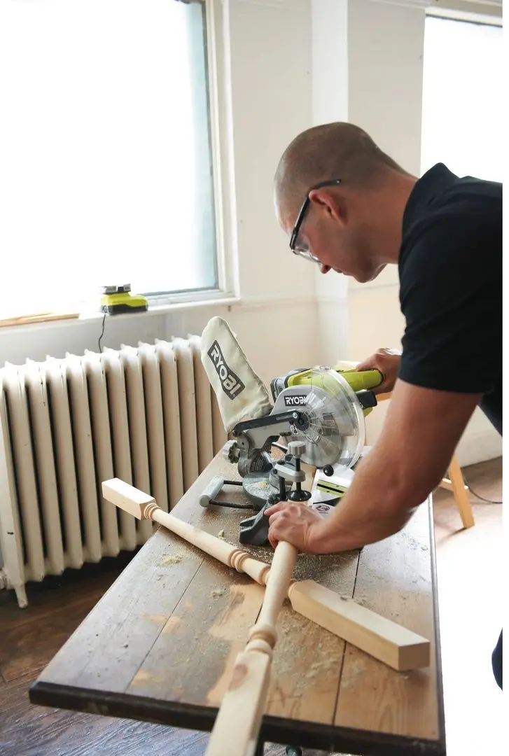 Fierastrau circular cu acumulator Ryobi One+ EMS190DCL