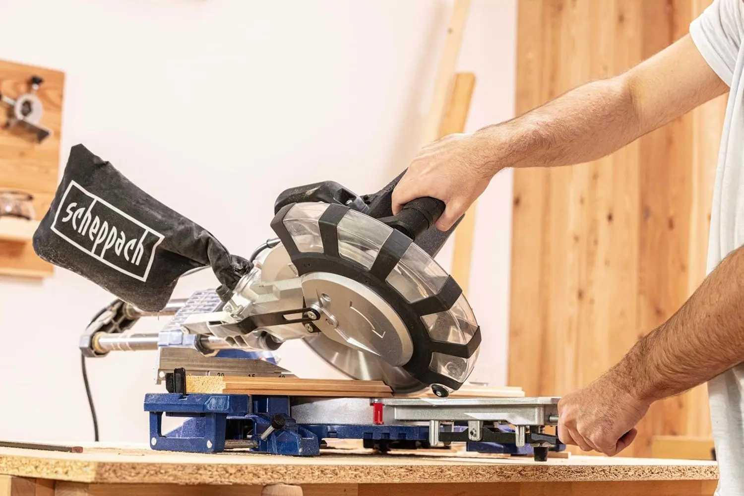 Торцовочная пила Scheppach HM254SPX - 5