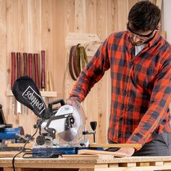 Fierastrau circular Scheppach HM80L Thumb