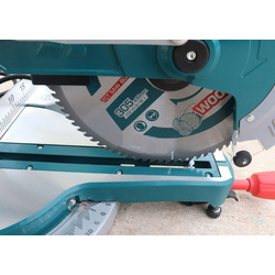 Торцовочная пила Total TS42183057 Thumb