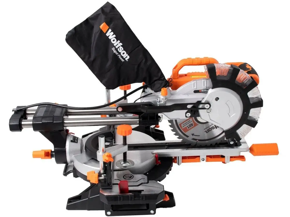 Ferastrau circular Wolfson WFS074